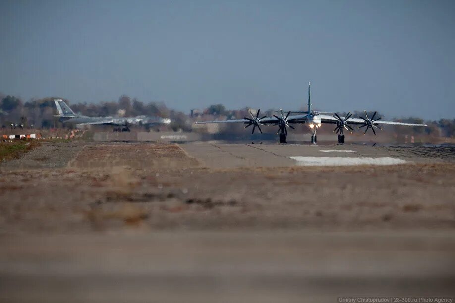 Авиабаза Энгельс. Ту-95 бомбардировщик Энгельс. Ту-95мс Энгельс. Энгельс бомбардировщики.