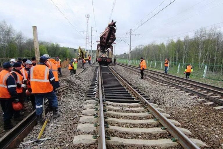 Ржд октябрьская дорога. Страховочный пакет на железной дороге. Страховочные пакеты для ж/д путей. Страховочные пакеты на ЖД путях. Страховочный пакет при проколе под железной дорогой.