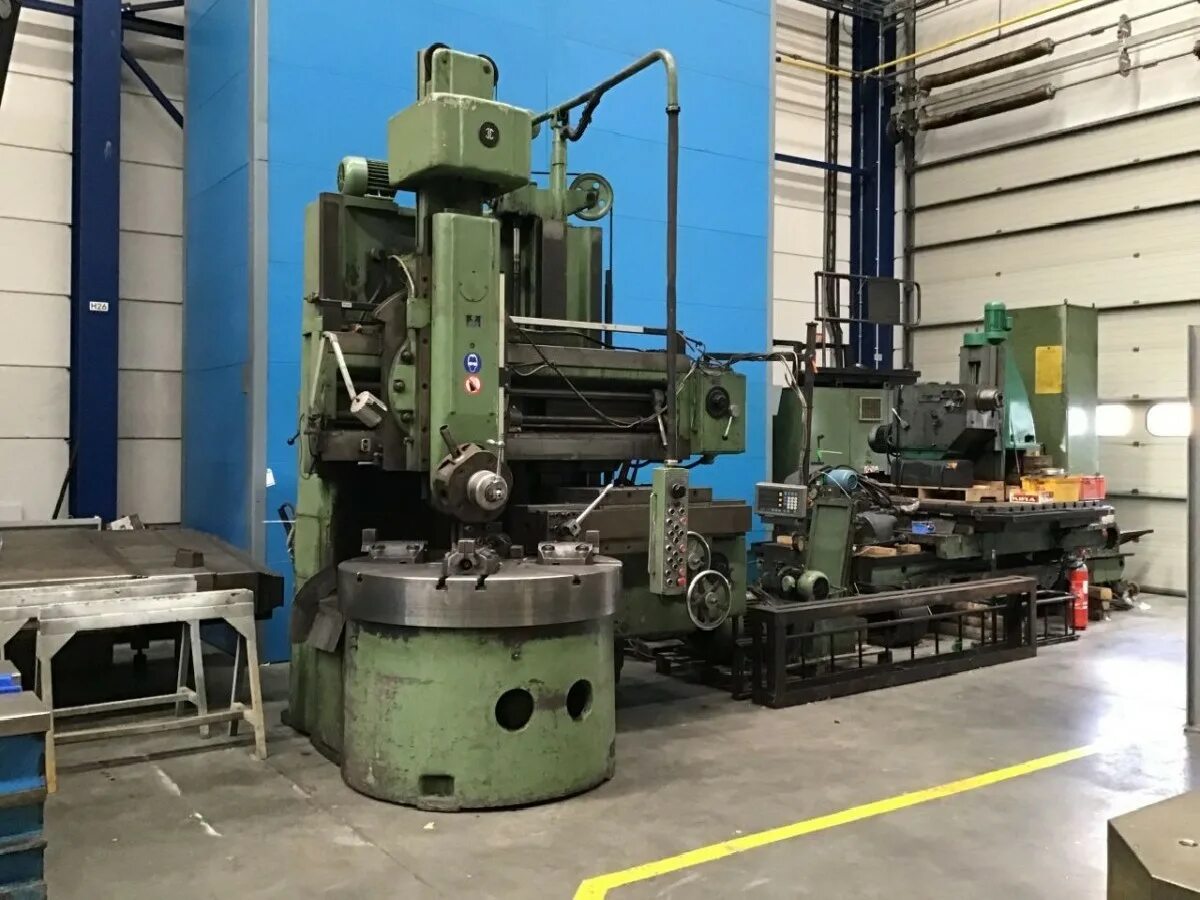 China automatic data processing machines. Hoesh станок. Станки токарно-карусельные 1512 1516. 1600 мм станок. Станок бобинорезка для перемотки и резки рулонных материалов.