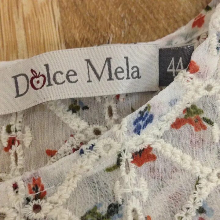 Милый милый это платье дольче текст. Dolce Mela бренд. Dolce Mela одежда. Dolce Mela платье. Dolce Mela одежда платья.