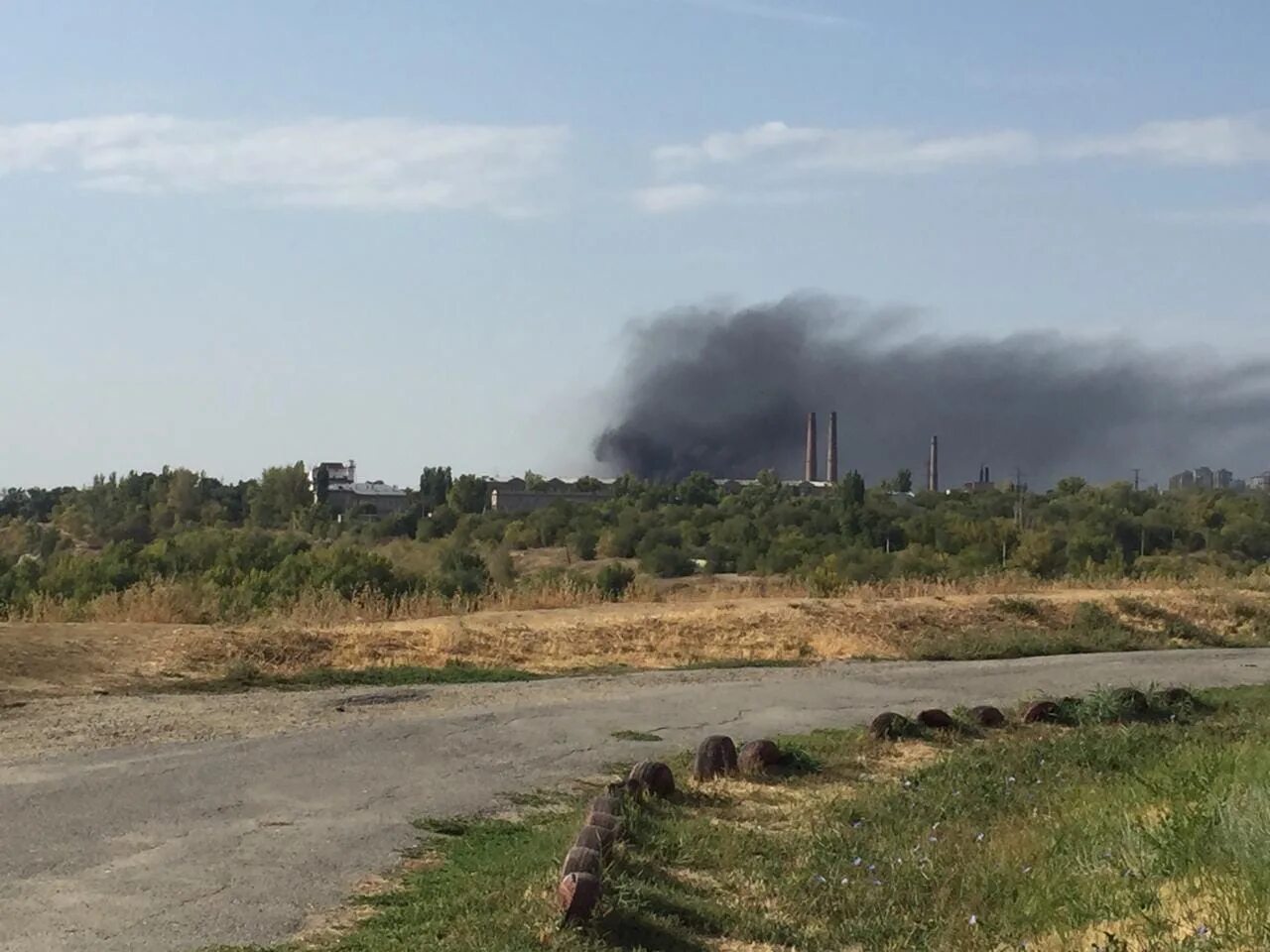 Остров свободы новости сегодня. Остров свободы Волгоград. Горит в тракторный завод Волгоград. Остров свободы Волгоград новости сегодня.