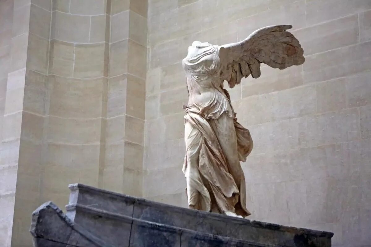 статуя богини ники самофракийской. крылатая победа. крылатая победа. крылатая победа. крылатая победа.