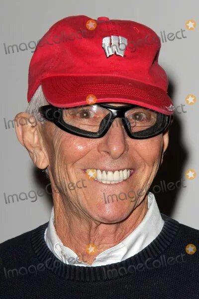 Джим абрахамс. Джим абрахамс. Фонд charlie foundation. Тони доу актер. Джим абрахамс фильмография.