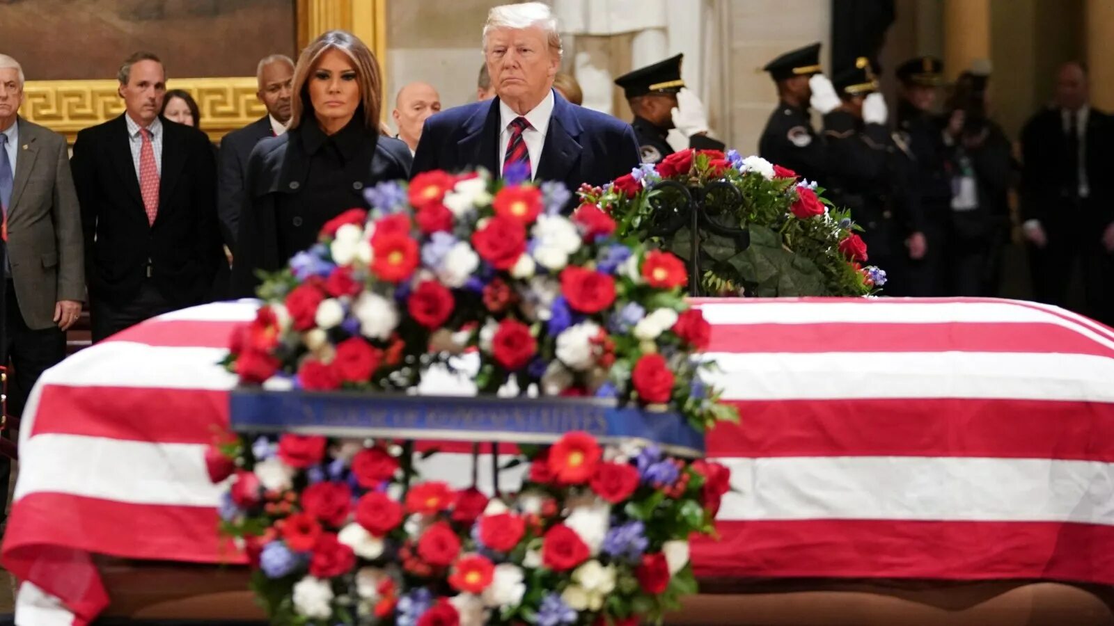 Похороны президента США Джорджа Буша. Похороны Буша старшего. Джордж Буш старший похороны. Похороны Джорджа Буша.