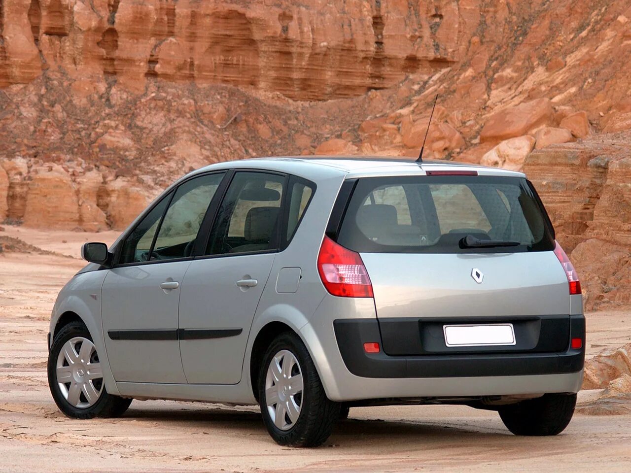 Renault scenic ii. Рено Сценик 2004. Рено Сценик 2. Renault Scenic 2 2004. Рено Сценик II 2004.