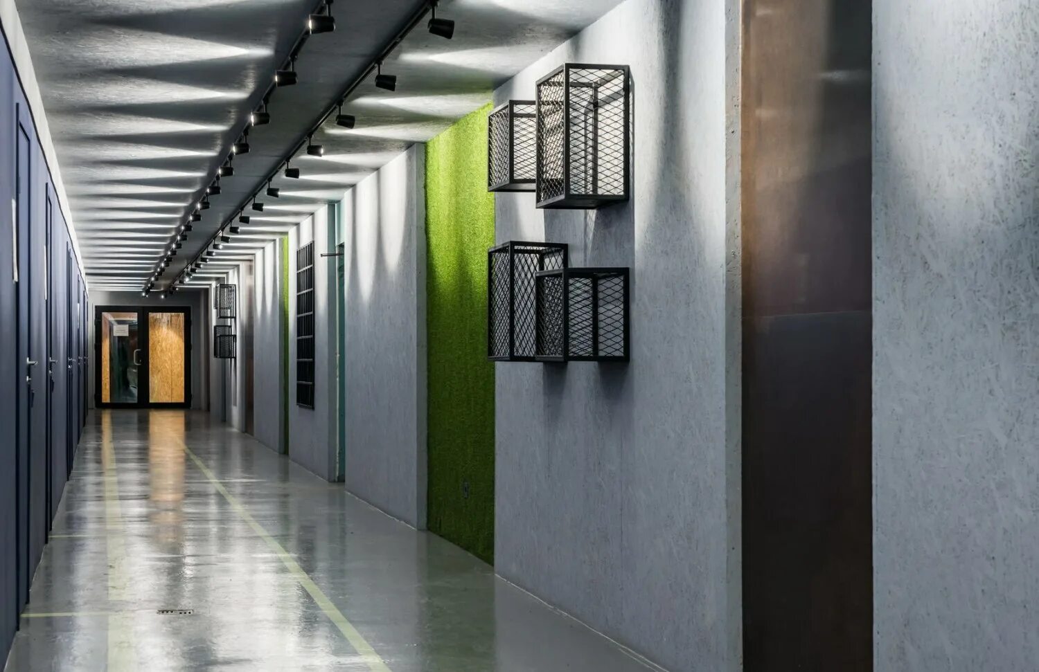 Футбольная школа f-base. Санкт-петербург, ул. F base. Латышских стрелков 19 футбол арена f-base. F base.