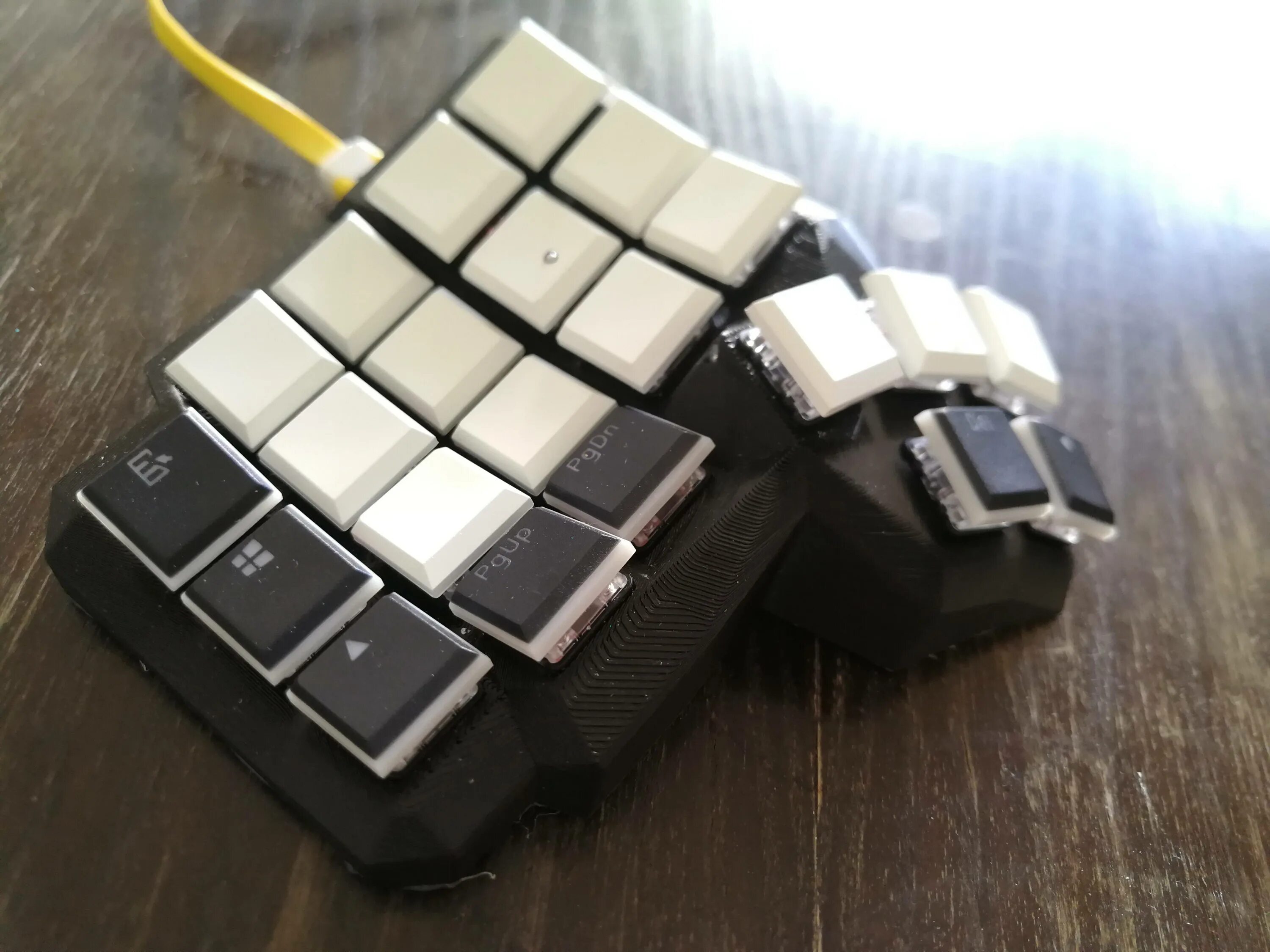 Current keyboard. Corne клавиатура. jorne клавиатура. кубик клавиатура. corne keyboard.