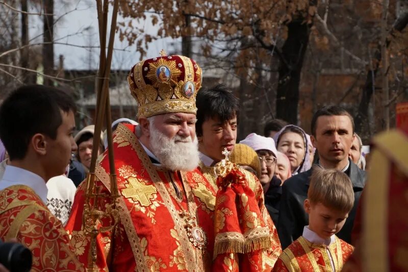 Иркутская епархия сайт. Священники Михайло-Архангельской церкви. Козельская епархия священники.