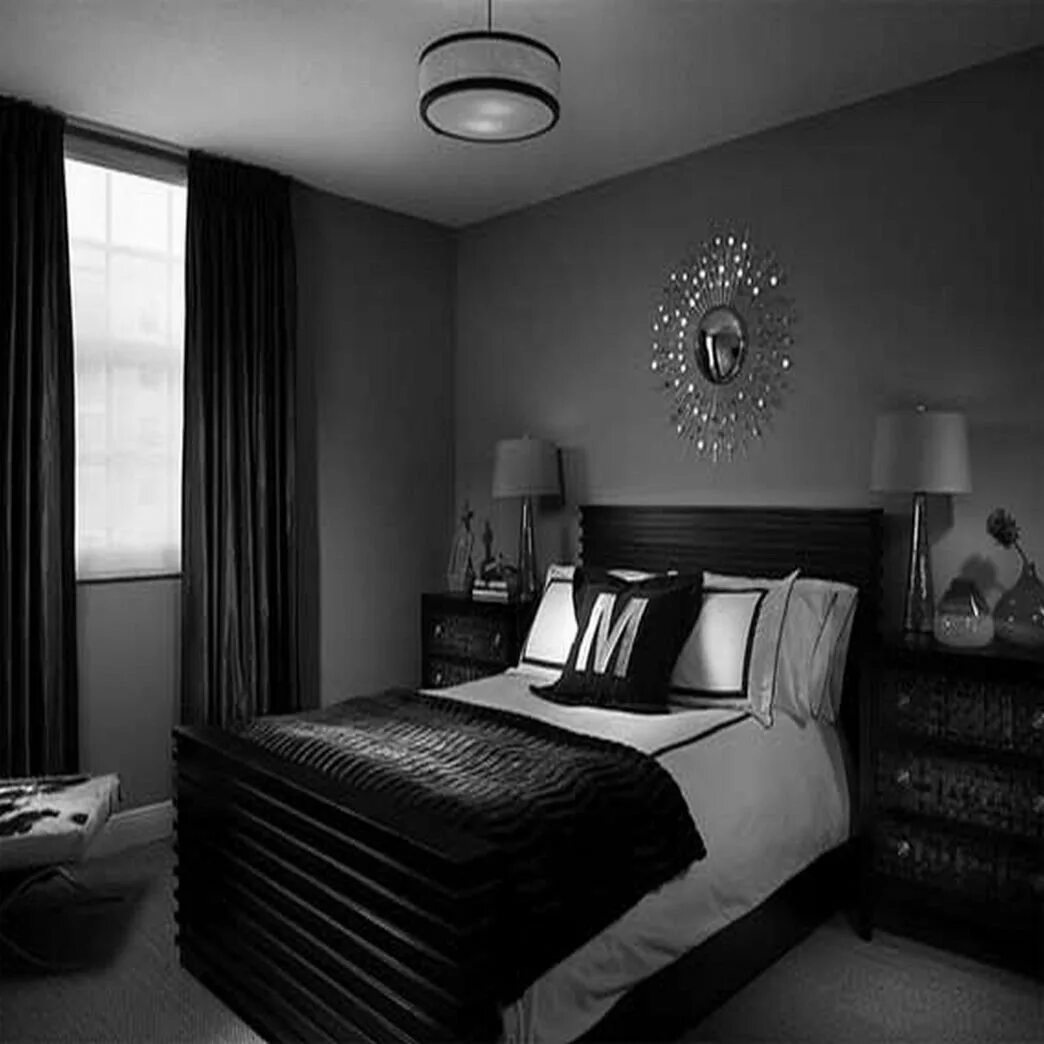 Комната с темной мебелью. Спальня в темных тонах. Бело черная спальня. Черно белая спальня. Интерьер в черно белых тонах.