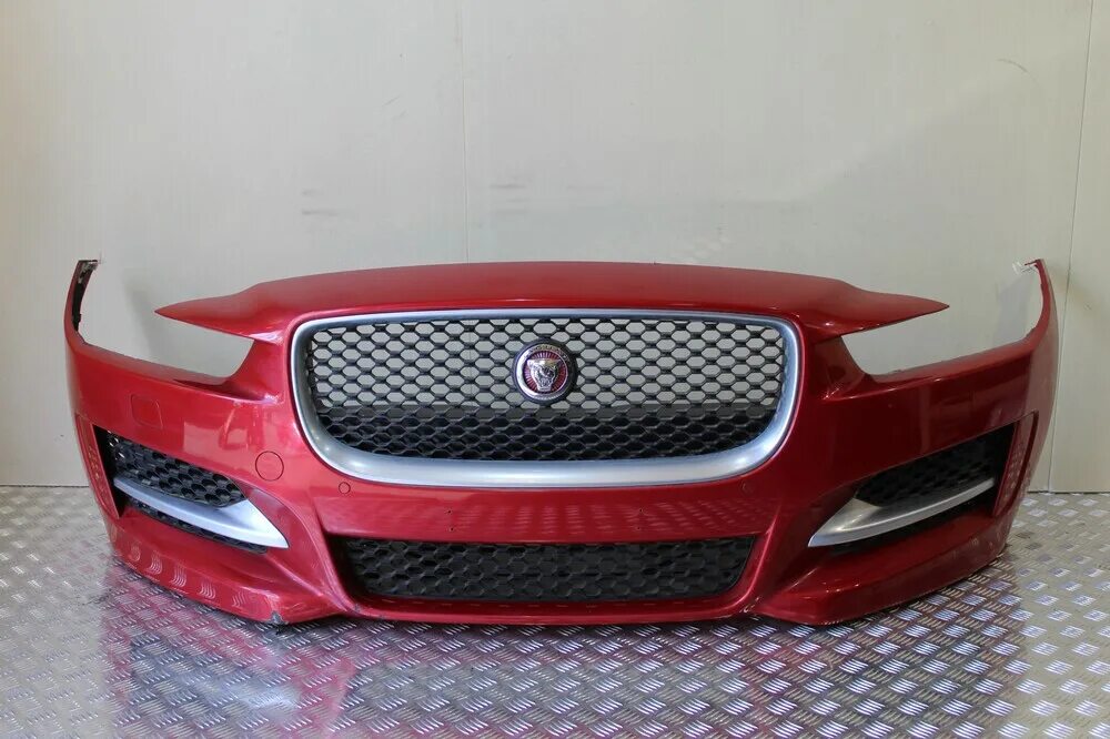 Бампер jaguar. Бампер jaguar xe. бампер передний jaguar xf 2018. jaguar xf front r bumper. бампер jaguar xf r sport.