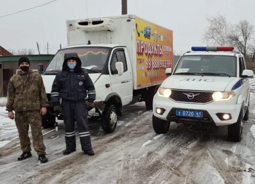 Работа машинист ростовская область. Сотрудники ДПС Донецк Ростовская. Госавтоинспекция Ростовской области. ДПС Донецк. Посты ДПС Ростовская область.