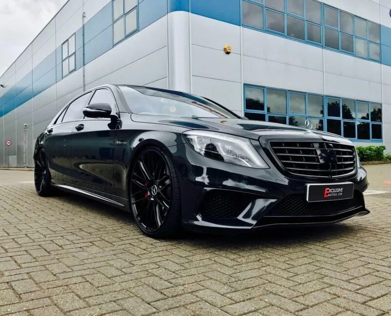 S класс amg. Mercedes w222 AMG Black. Mercedes Benz s500 w222. Мерседес s63 AMG черный. Mercedes Benz s63 AMG w222 Black.