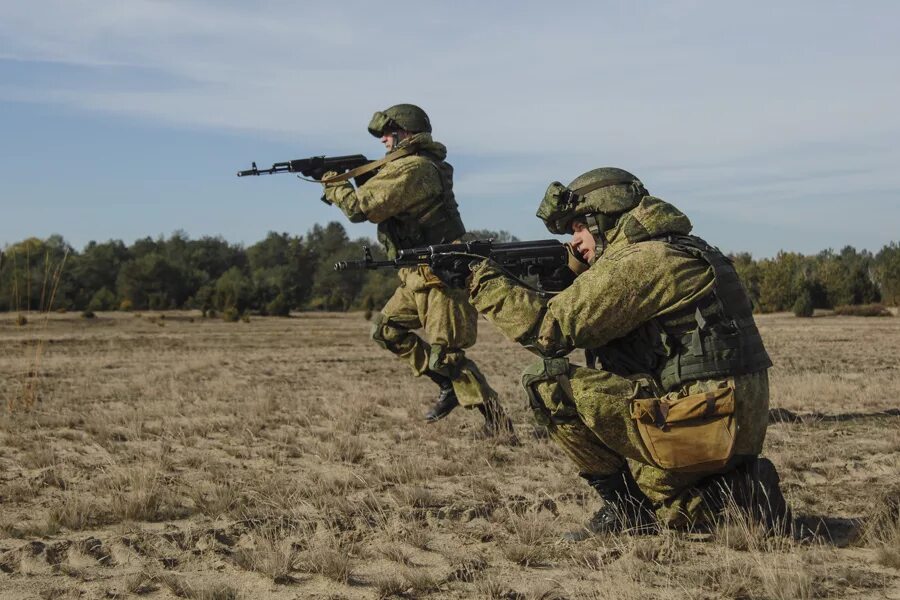 Военные тренинги. Спецназ ВДВ Ратник. Экипировка Ратник ВДВ. Ратник экипировка VDV. Снаряжение десантника ВДВ РФ.