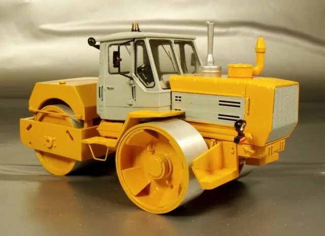 каток т150. трактор т 150 с телегой. т 150 каток. сд-802 дорожный каток на т-150к. каток юмз-6.