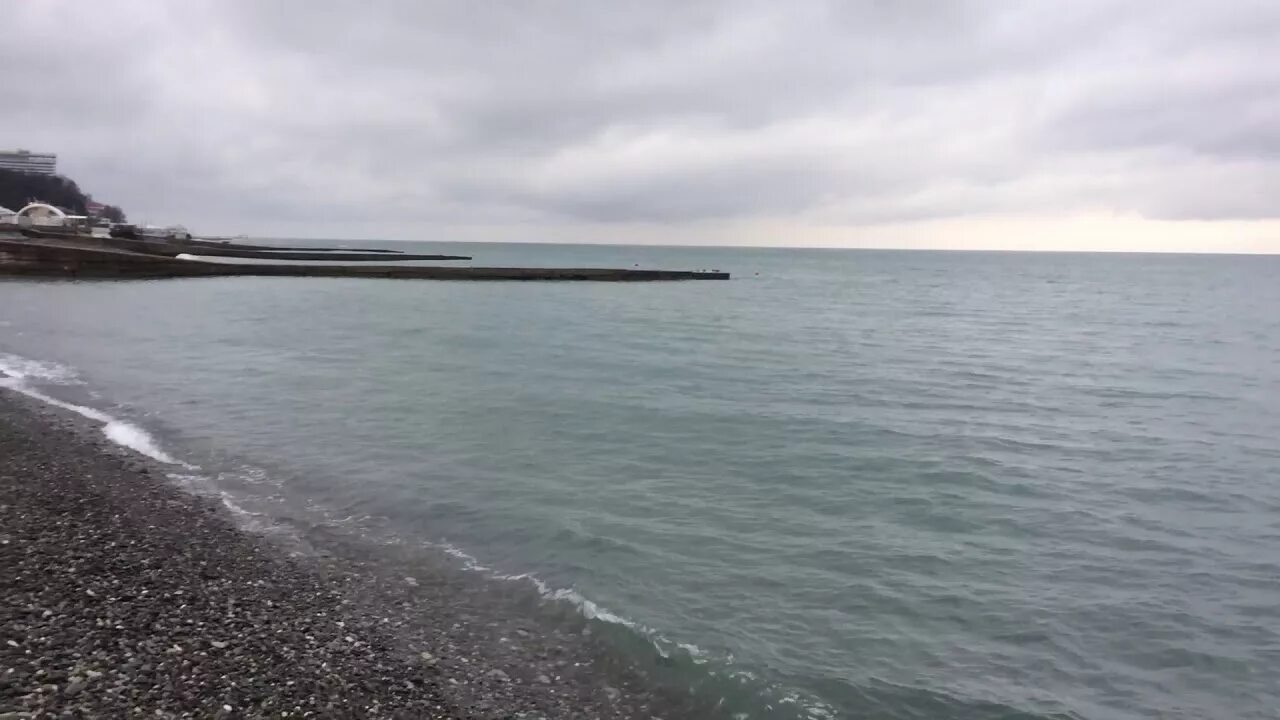 Лазаревское есть ли мазут в море