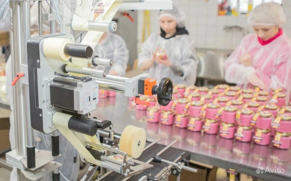 укладчик-упаковщик. упаковщик комплектовщик. бригадир рабочих на складе.