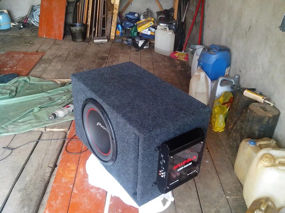 Короб для динамиков из усб. Самодельный сабвуфер. Самодельный сабвуфер. Сабвуфер собранный. Корпус для колонки буфер.