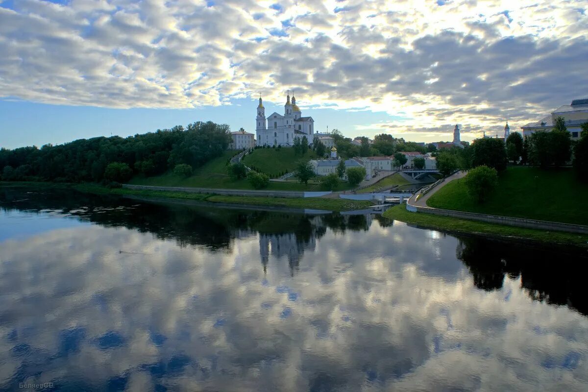 Река западная двина. Витебск Западная Двина. Витебск река Двина. Река Западная Двина Витебск. Белоруссия Западная Двина река.