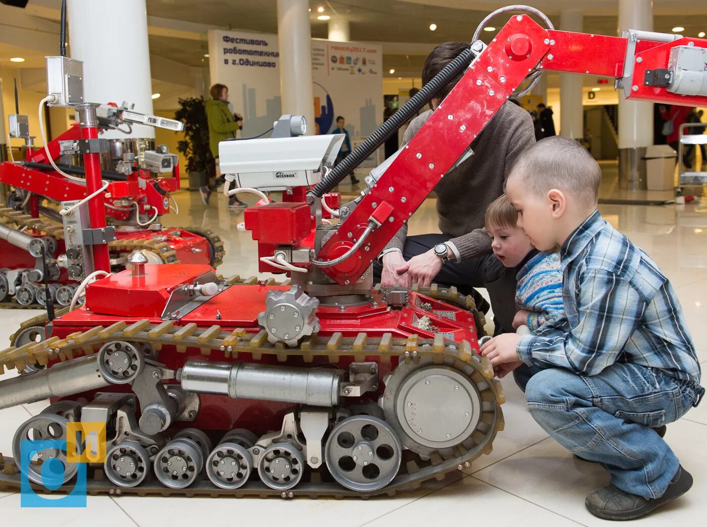 Педагог по робототехнике. Робототехника для детей. Робототехника одинцово. Робототехника для детей дошкольного возраста. Робототехника одинцово.