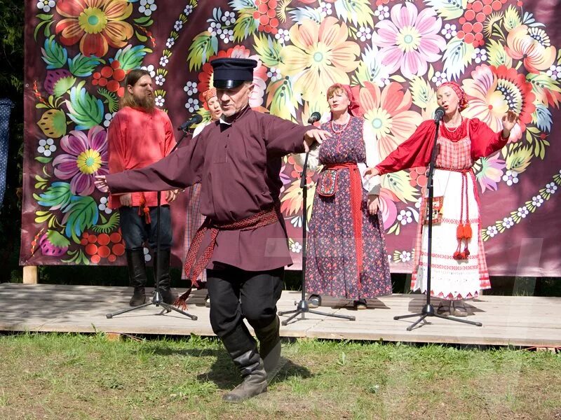 Погода неделя красная горка. Красная горка Нижегородская область Володарский район. Красная горка (Володарский район). Красная горка Нижегородская область Пильнинский район. Красная горка Омская область.