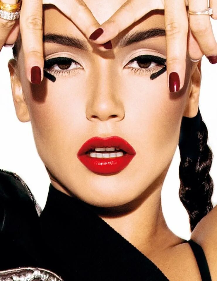 Холли молли фото. Холли молли певица. Ольга серябкина холли молли. Holly molly. Holy molly певица.