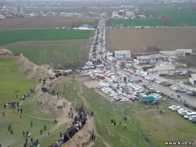 Гиссарская крепость в таджикистане. Таджикистан гиссар достопримечательности. Гиссарская крепость в таджикистане. Квартира в гиссар. Погода гиссар на 30.