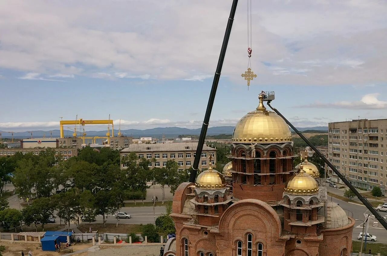 Храм в большом камне. Большой камень приморский край храм. Храм в большом камне. Большой камень приморский край храм. Большой камень приморский край храм.