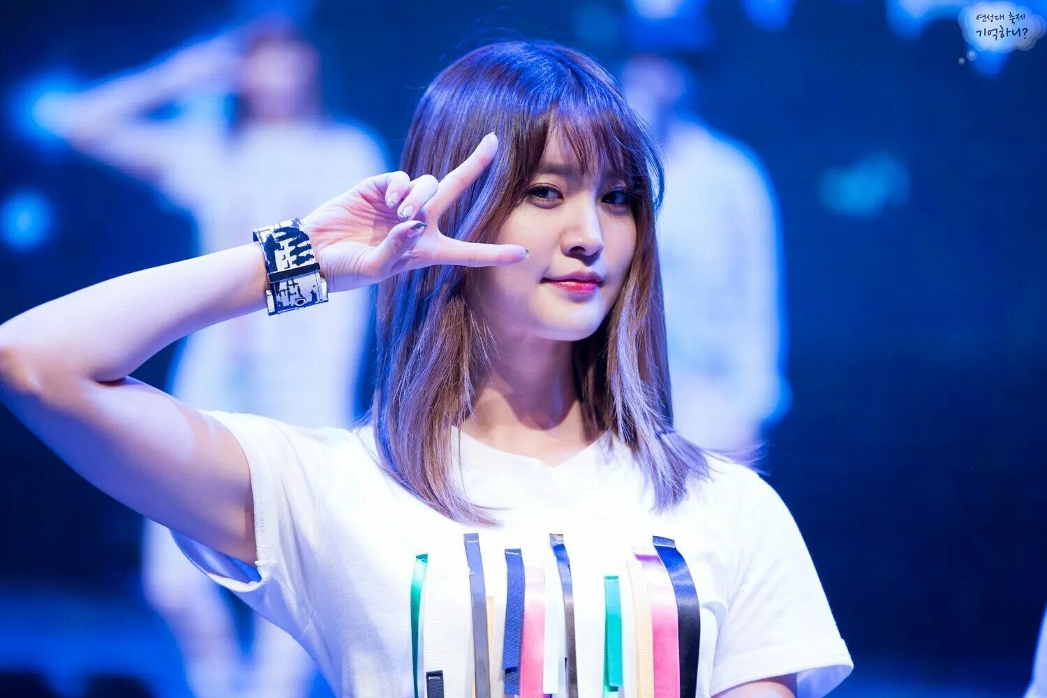 Группа exid. Exid автомобиль. Hani exid без челки. Хани exid каре. Exid hani kpop.