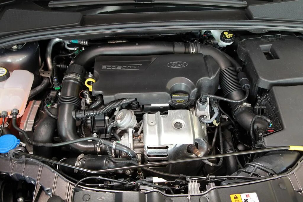 1.3 литра двигатель. Ford Focus 1.0 ECOBOOST. Ford Focus ECOBOOST 1.5. Двигатель 1.6 экобуст Форд Куга 2. Ford ECOBOOST 1.0.