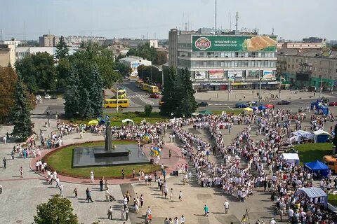 Ровно площадь города