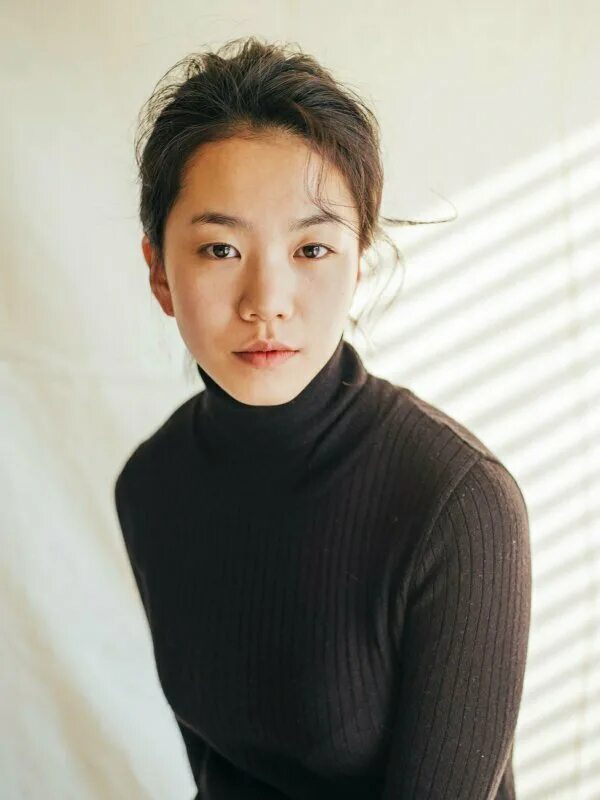 Lim li na. Автор lee кто это. М. Лавка снов мистера талергута. Sue lee is an acrobat.