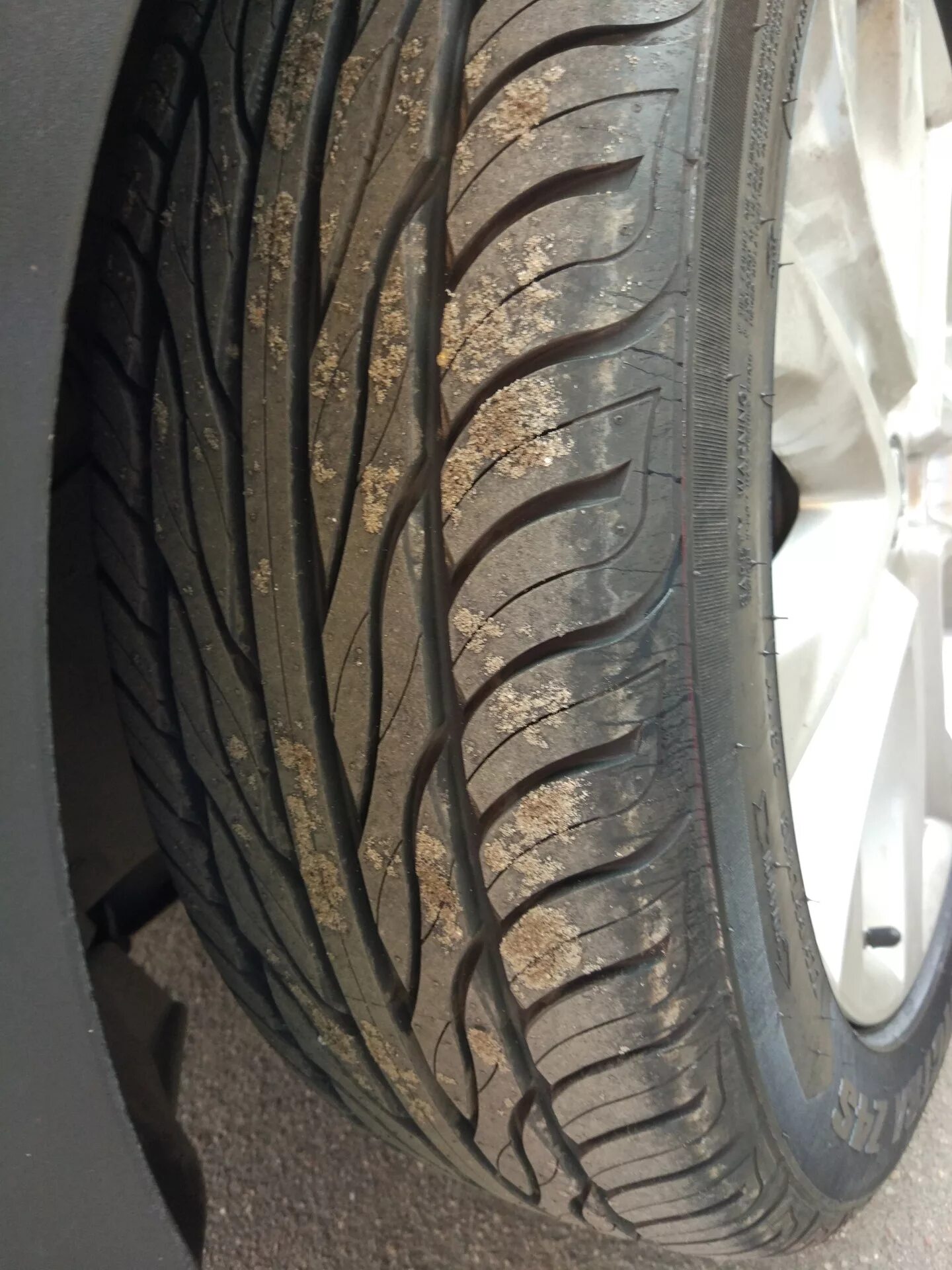 Шины maxxis victra ma-z4s. Maxxis ma-z4s victra. Maxxis ma-z4s victra. Шины maxxis victra z4s. Maxxis ma-z4s victra.