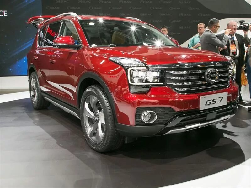 Китайские автомобили автосалоны цены. GAC Trumpchi gs7. JAC gs7. Кроссовер GAC Trumpchi gs7. Новый китайский джип gs7.