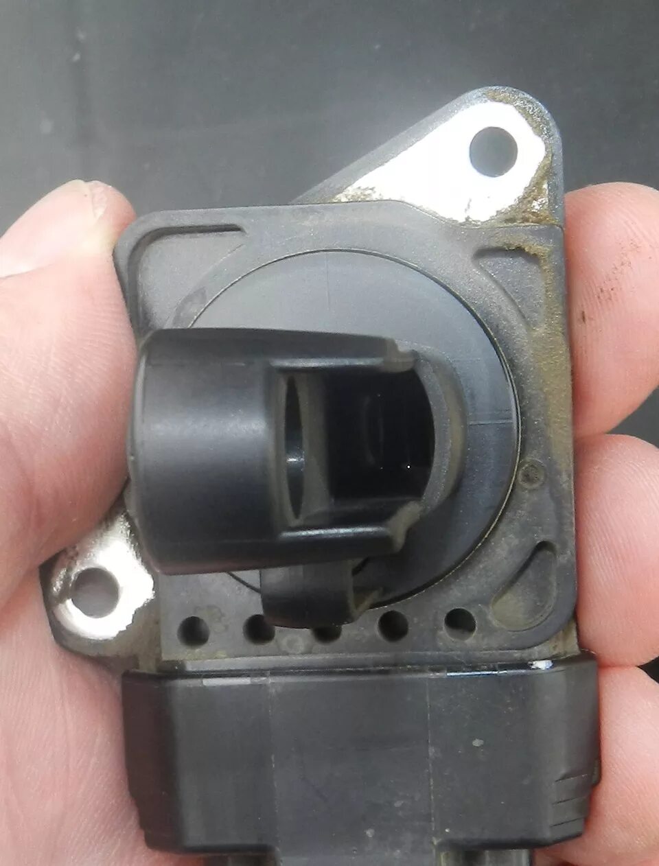 Датчик maf дискавери 4. Датчик расхода воздуха мазда сх5. Маф датчик. Qr20de маф сенсор. Датчик маф мазда 6.