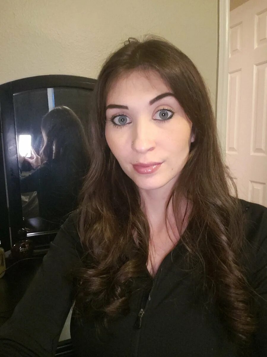 Angelina diamanti. Анджелина диаманти family therapy. Angelina diamanti в платье. Angelina diamanti. Angelina diamanti рост.
