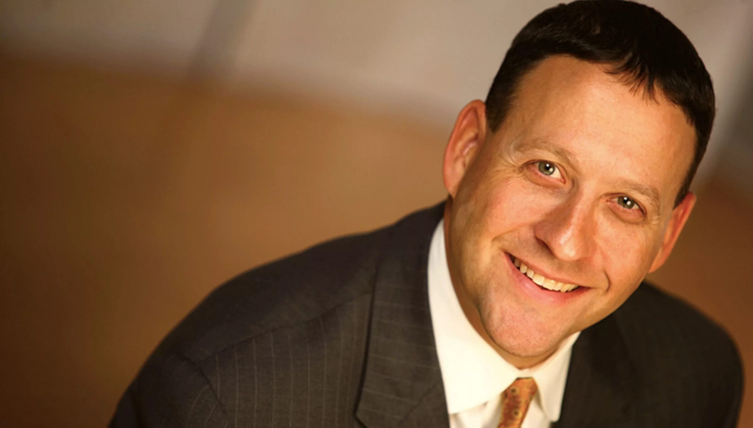 приветствие канадцев. канадский бизнесмен. канадский бизнесмен. бернштейн александр сколтех. бизнесмен из канады.