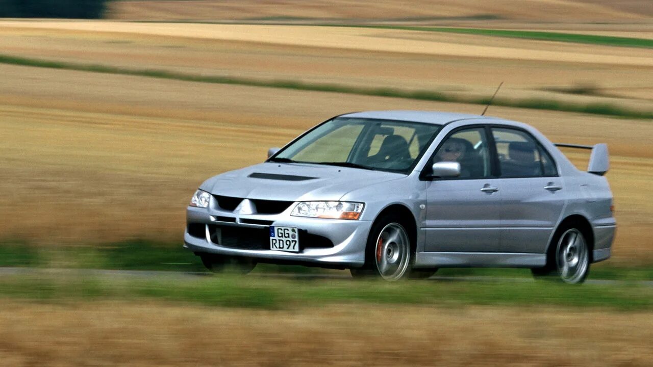 Beamng mitsubishi lancer. Mitsubishi Lancer EVO 2003. Митсубиси Эволюшн 8. Mitsubishi EVO 8 2003. Mitsubishi EVO 8 универсал.