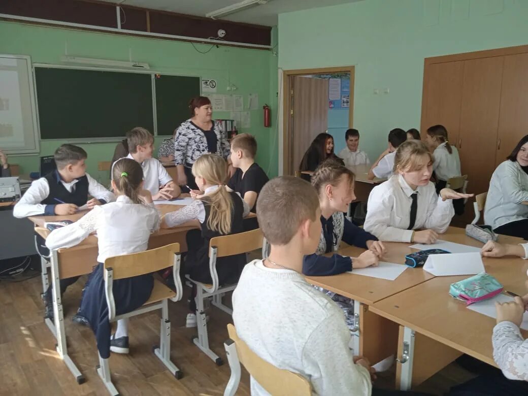 Школы спасск дальний приморский. Спасск школа. Первая школа Спасск Дальний. Школа Спасск 8. 5 Школа Спасск Дальний.