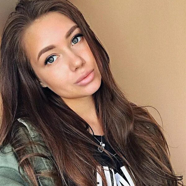 Та самая девушка, которая стояла на аватарках в VK у всех модниц, родила сына го