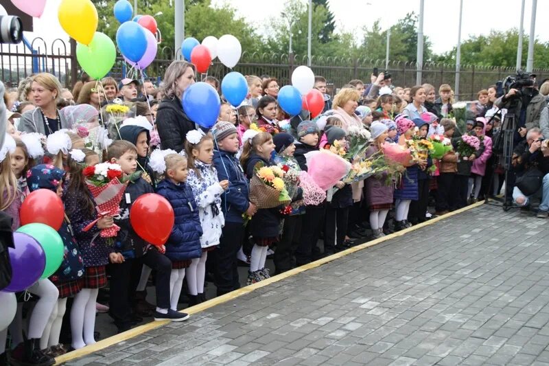 Новосибирск 37 школа глухонемых. 37 коррекционная школа новосибирск. Школа 37 раменки. 30 школа набережные челны. Новосибирск школа 37 глухих.