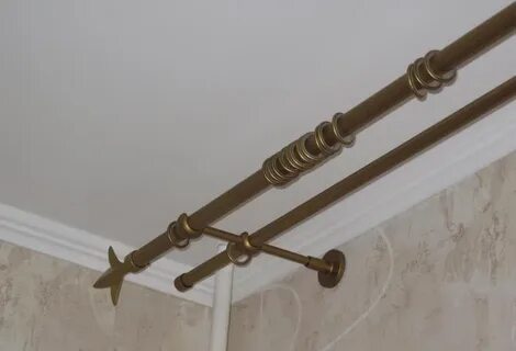 Как вешать настенные карнизы