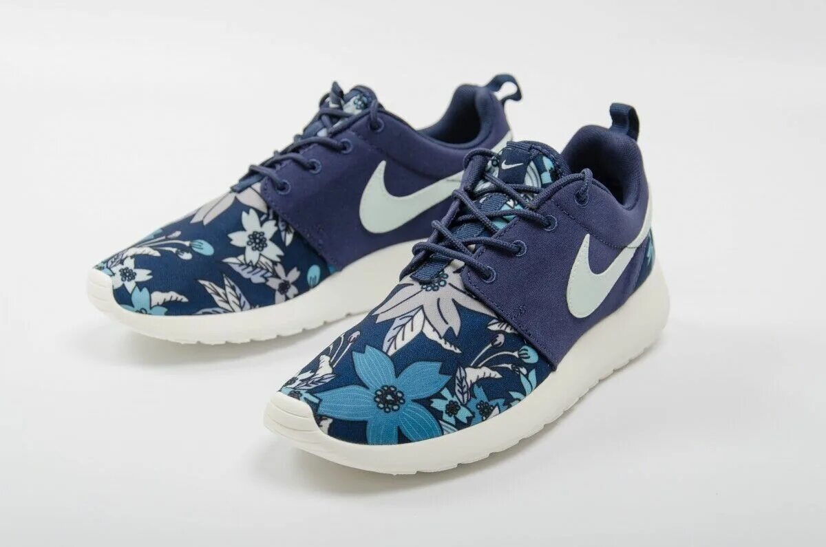 Nike Roshe Run White Floral Aloha. Кроссовки 42 размер. Nike Roshe Run Floral белые кроссовки женские. And1 кроссовки сине-желтые. Кроссовки uk