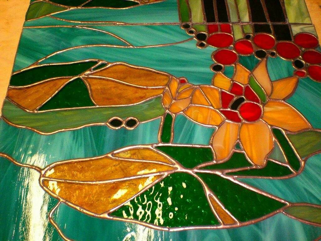 классический витраж. паечный витраж. паечный витраж. свинцовый витраж. паечный витраж.