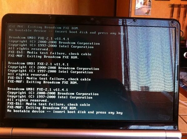Ноутбук полетел. Media Test failure check Cable. PXE 61 ноутбук. PXE-e61 Media Test failure check Cable.