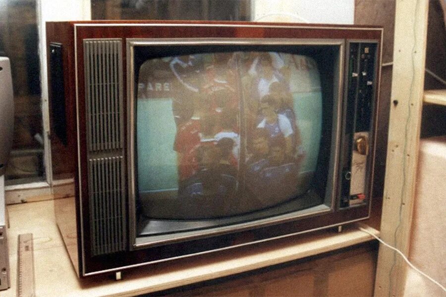 Куплю цветной телевизор. Телевизор Рубин 701. Телевизор Рубин 704. Телевизор Рубин 1972. Первый цветной телевизор Рубин 401.