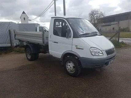 33027