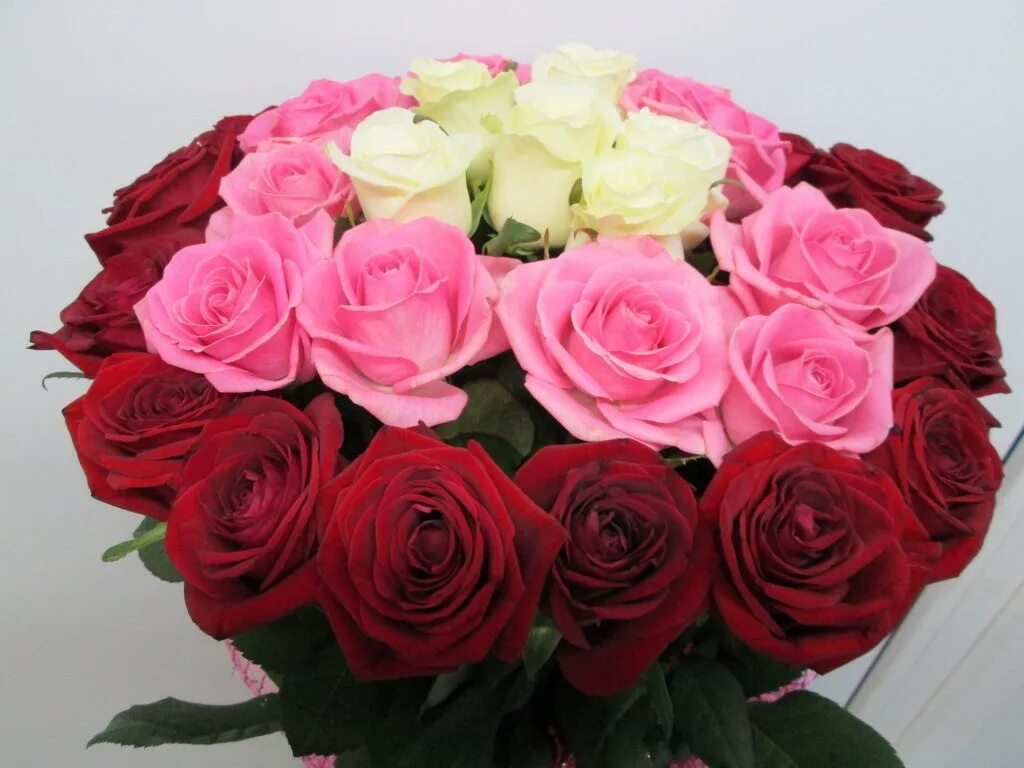 Красивый букет. Шикарный букет цветов. Букет роз. Шикарные цветы.