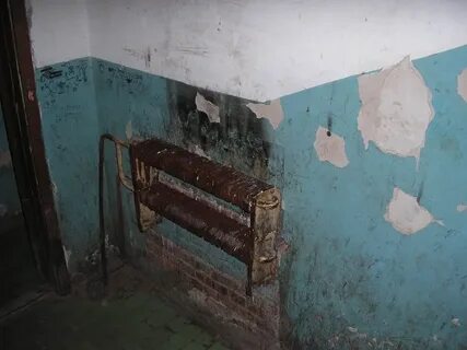 Батареи в подъезде
