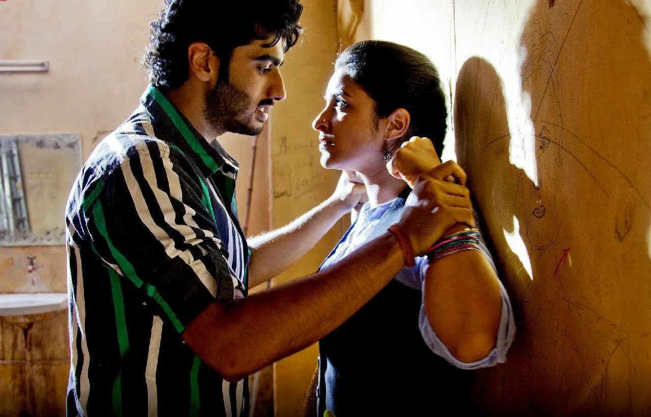 Узбекские изменяют мужу. Ishaqzaade, 2012. Сумасшедшая любовь Ishaqzaade, 2012. Паринити Чопра – сумасшедшая любовь 2012.