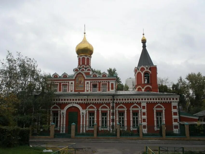 Церковь марьина роща нечаянная. Храм в марьиной роще. храм иконы божией матери нечаянная радость в марьиной роще. церковь марьина роща шереметьевская. нечаянная радость церковь на шереметьевской.